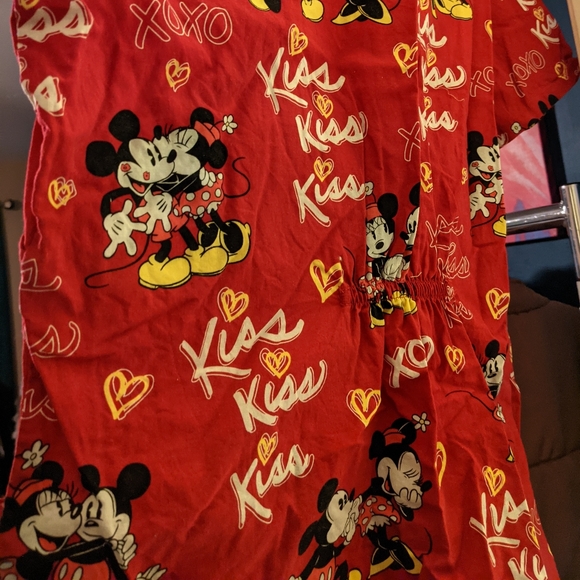 Disney Mickey Mouse and Minnie Mouse Scrub top - Picture 4 of 16